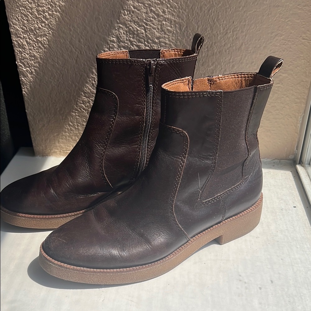 Leather Chelsea Boots